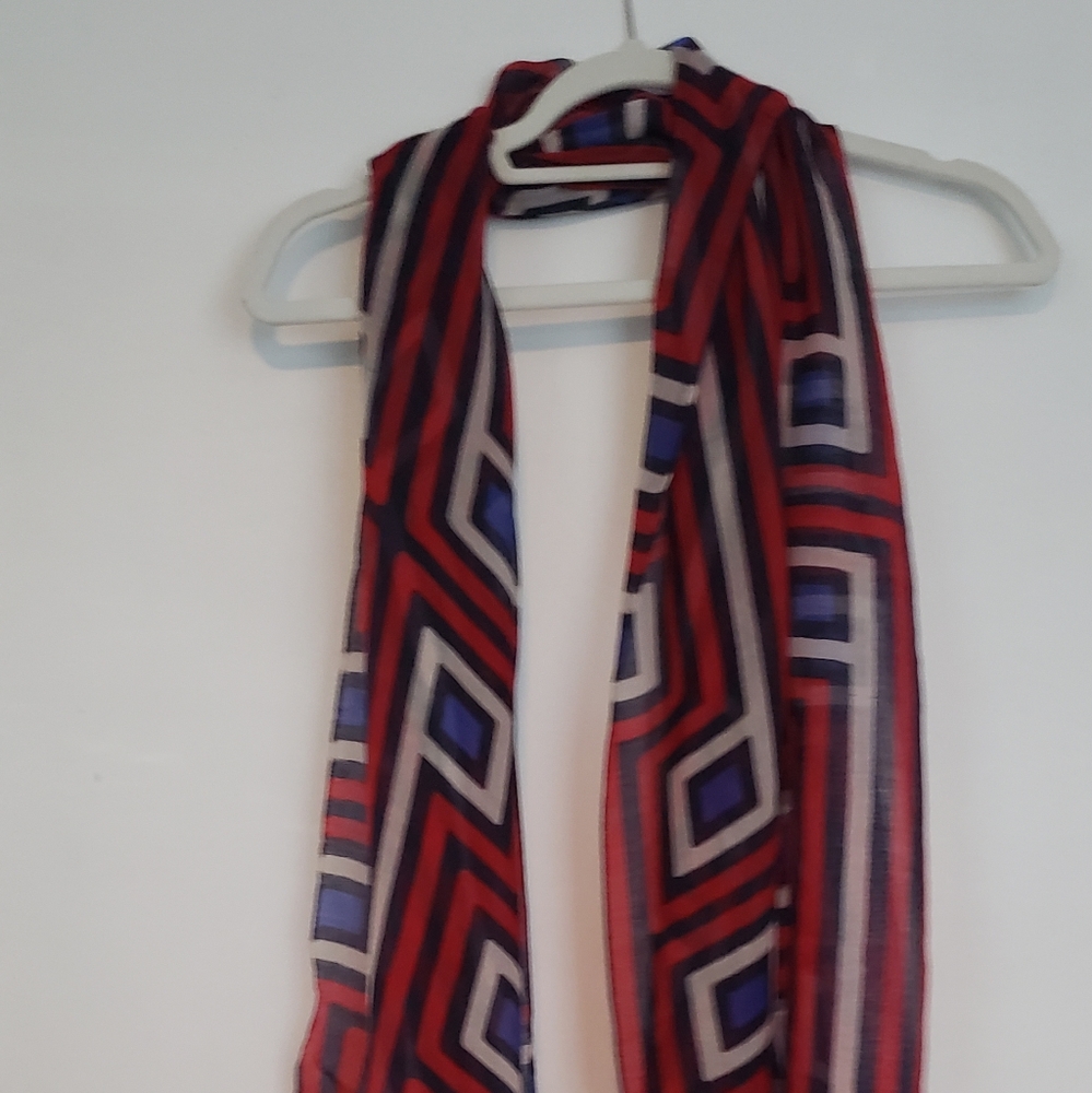 Designer scarf - Picture 2 of 5